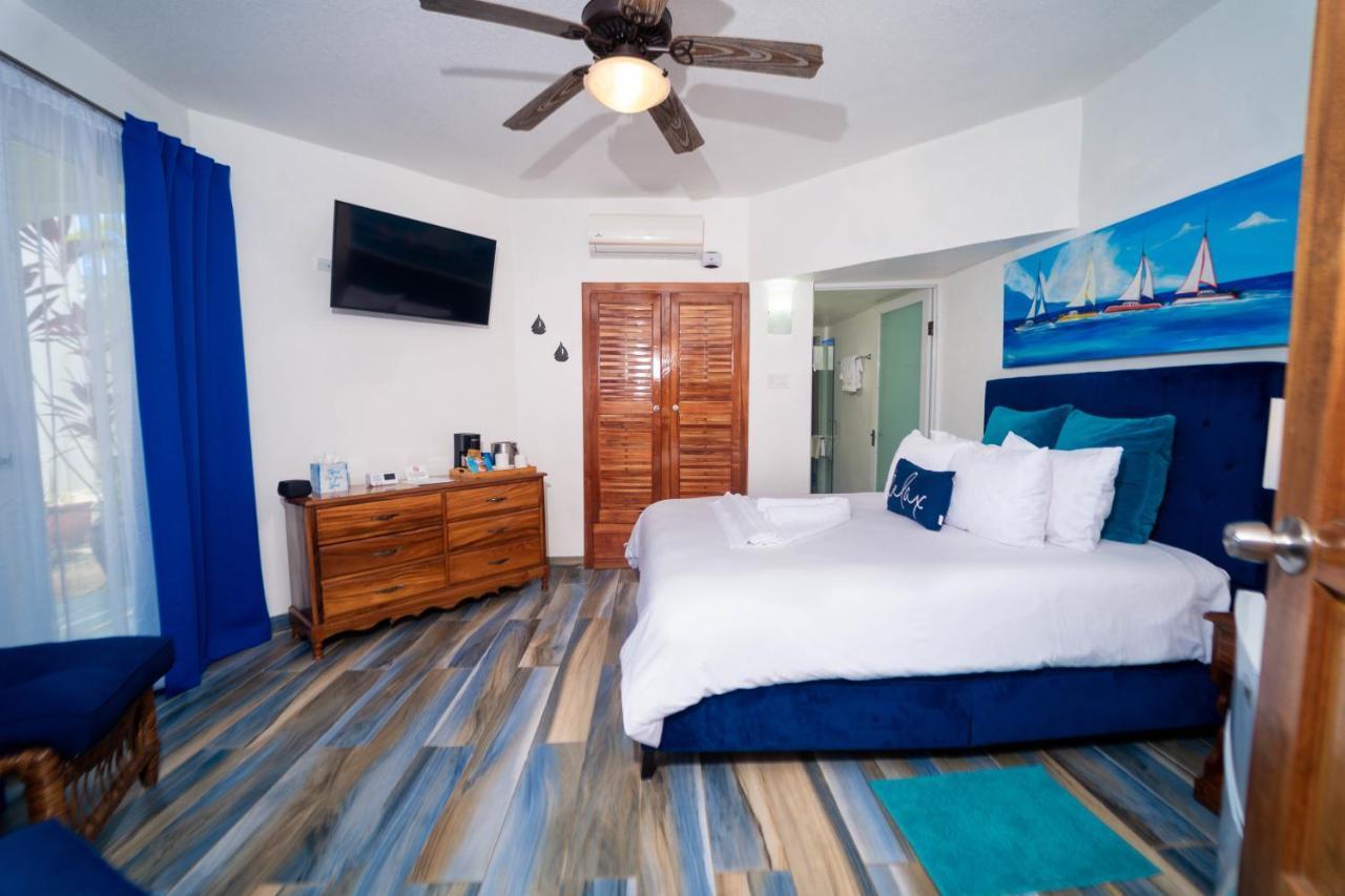 Blue Skies Beach Resort Negril Ngoại thất bức ảnh