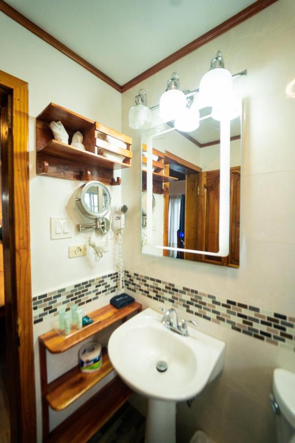 Blue Skies Beach Resort Negril Ngoại thất bức ảnh