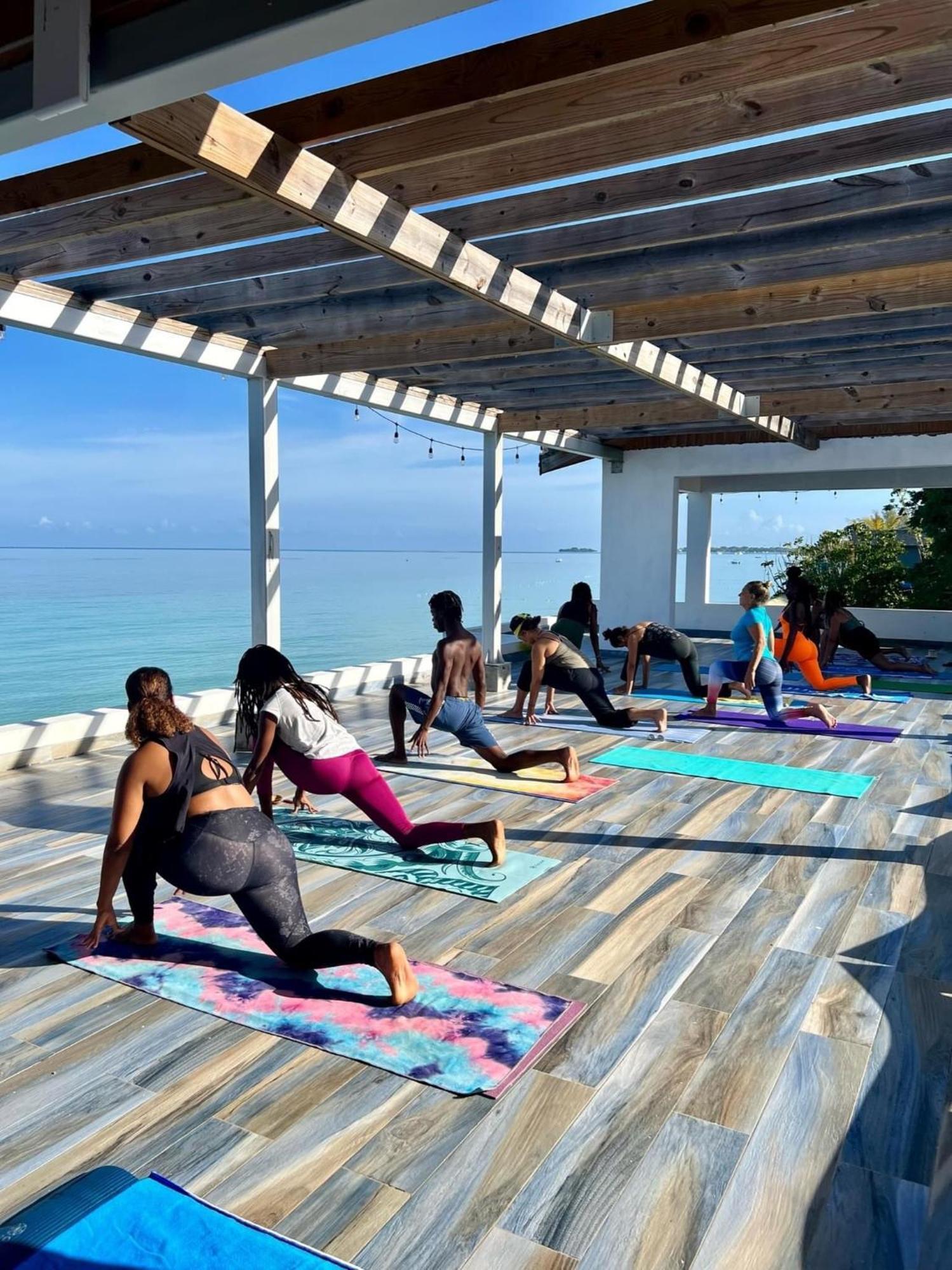 Blue Skies Beach Resort Negril Ngoại thất bức ảnh
