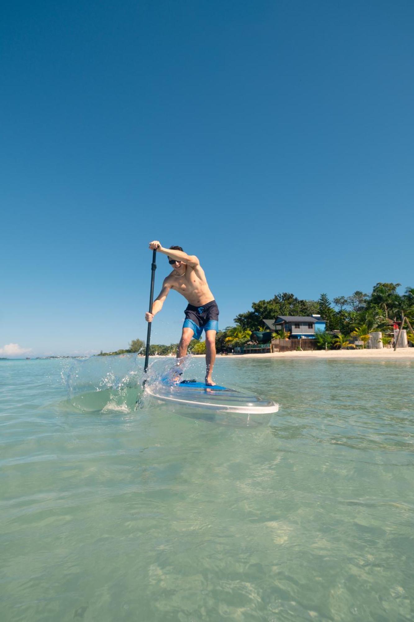 Blue Skies Beach Resort Negril Ngoại thất bức ảnh